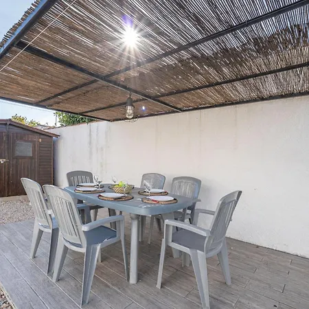 Casa Luminosa Con Amplia Terraza En Roses, Cerca De La Playa Y Bien Equipada - Hisp-288-42