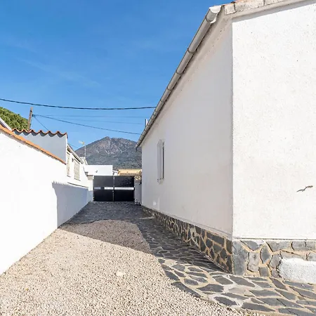 Casa Luminosa Con Amplia Terraza En Roses, Cerca De La Playa Y Bien Equipada - Hisp-288-42