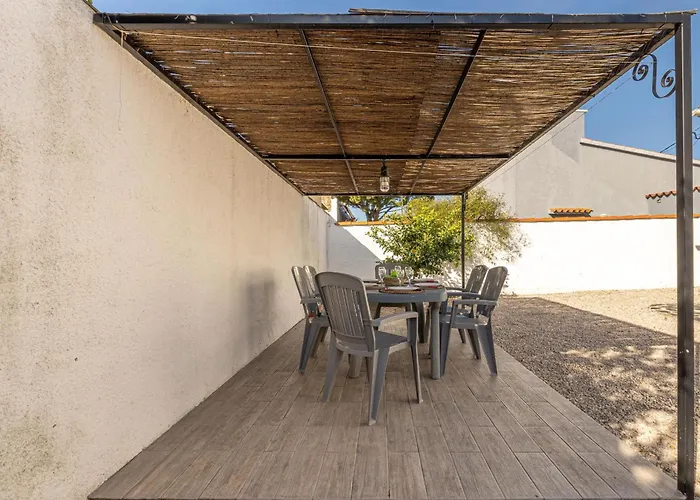 Dom wakacyjny Casa Luminosa Con Amplia Terraza En Roses, Cerca De La Playa Y Bien Equipada - Hisp-288-42 Roses